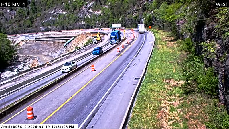 I-40 W @ MM 4